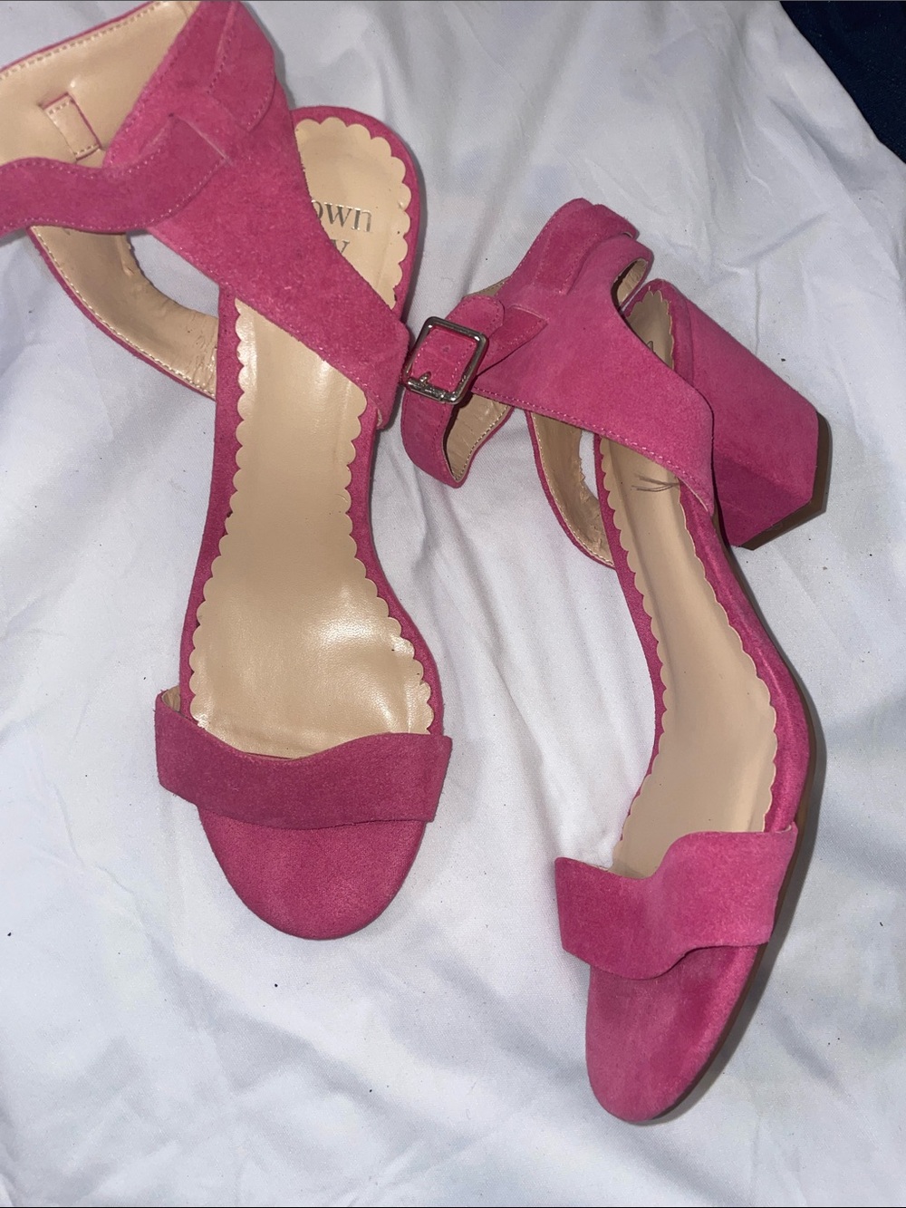 crown & ivy Fuchsia Suede Block Heel Sandals